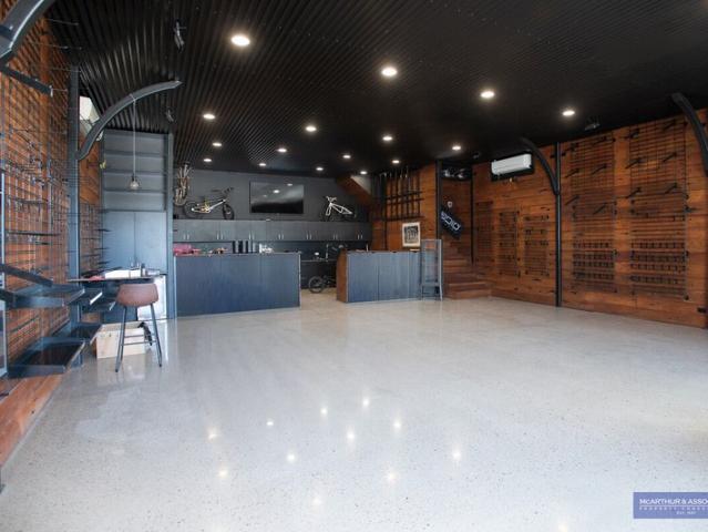 Retail for rent in Toombul, Queensland