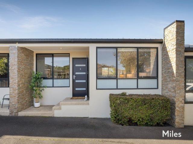 Apartment for sale in Camerons Creek, Victoria