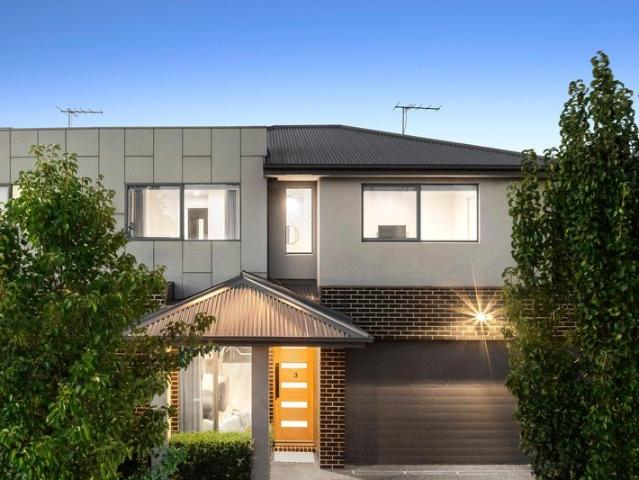 Townhouse for sale in Camerons Creek, Victoria