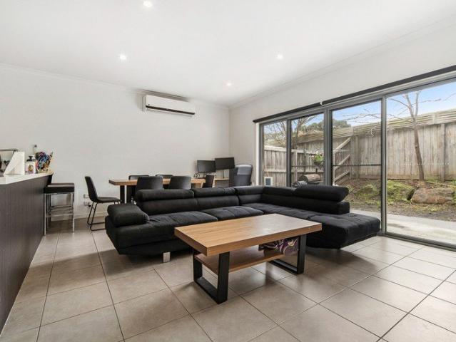 Townhouse for sale in Camerons Creek, Victoria