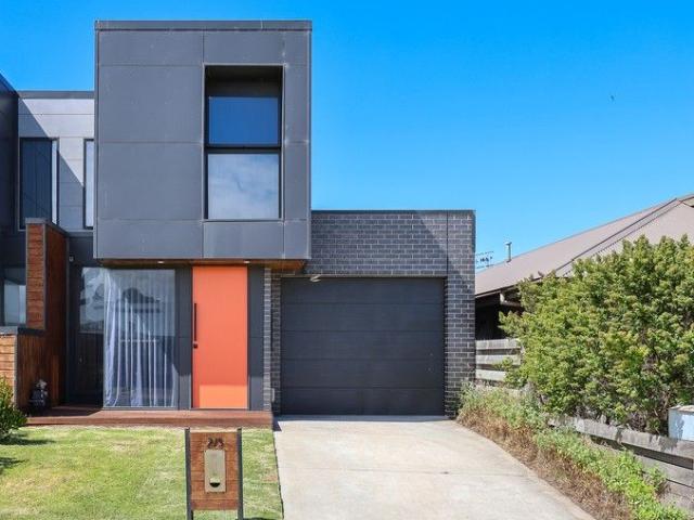Townhouse for sale in Port Fairy, Victoria