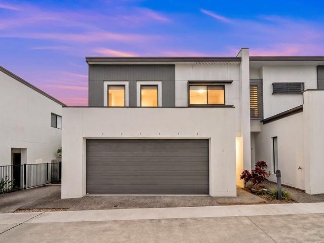 Townhouse for sale in Toombul, Queensland