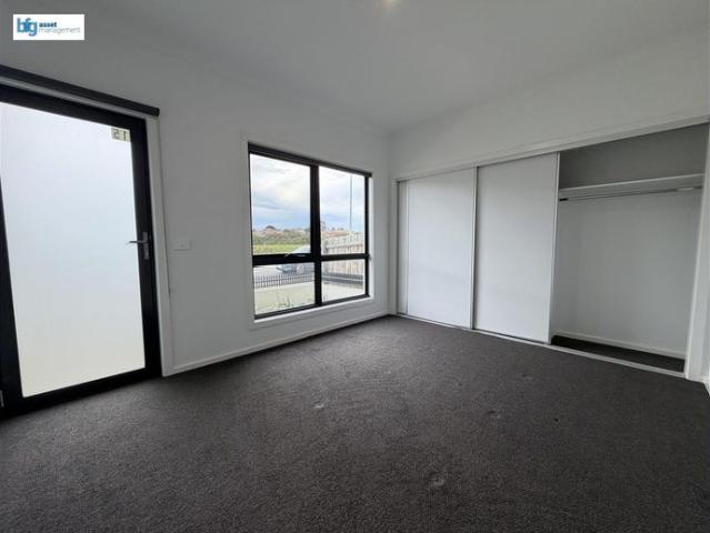 Townhouse for rent in Camerons Creek, Victoria