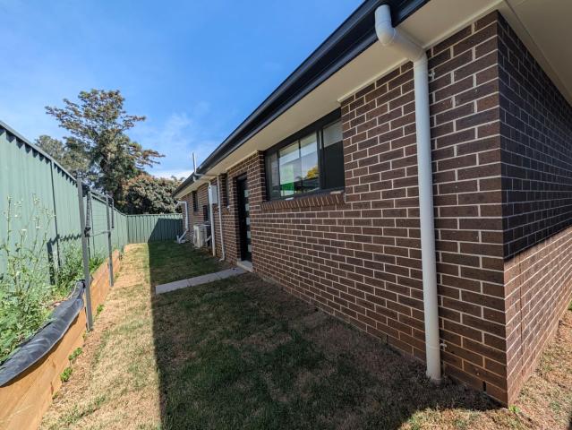 House for rent in St Clair, Sydney