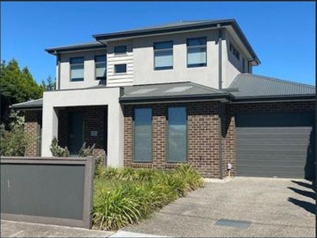 Townhouse for rent in Camerons Creek, Victoria