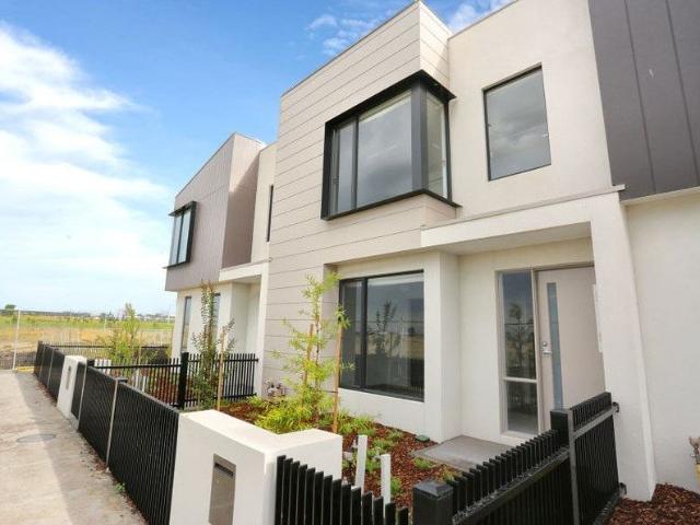 House for rent in Aurora Estate, Melbourne