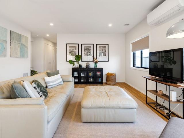 House for rent in Pinegrove, Melbourne