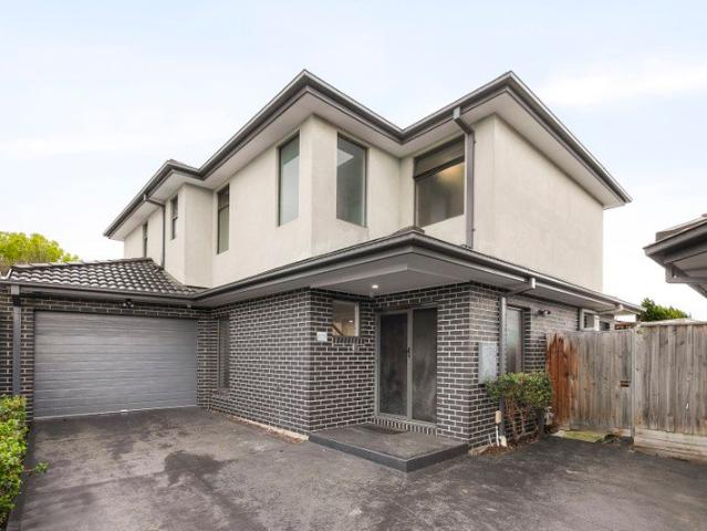 Townhouse for sale in Camerons Creek, Victoria