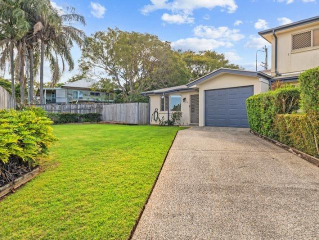 Villa for sale in Toombul, Queensland