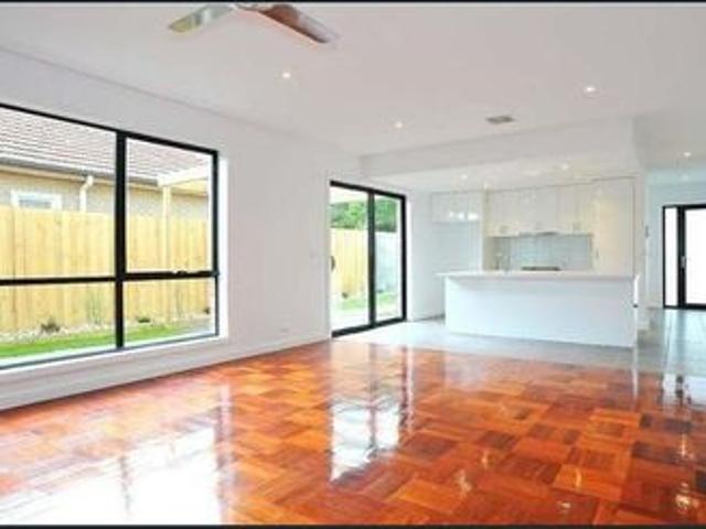 Townhouse for rent in Camerons Creek, Victoria