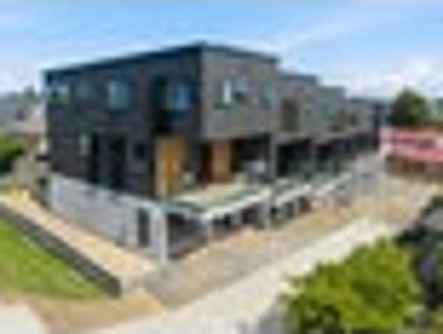 Townhouse for sale in Howick