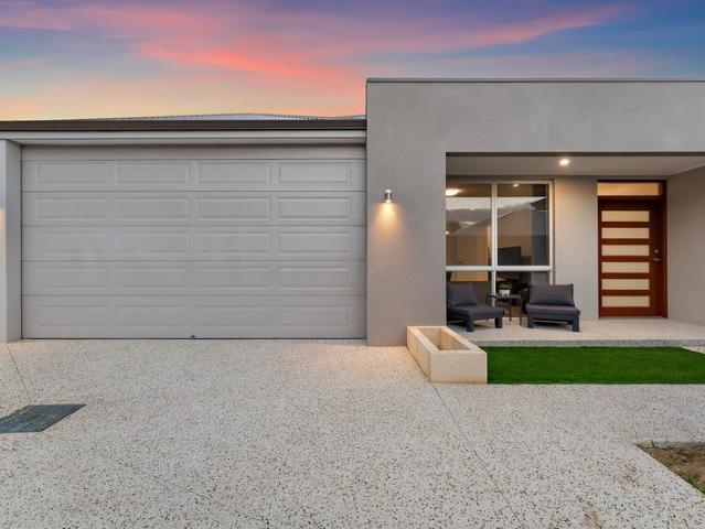 House for rent in Forrestfield, Western Australia