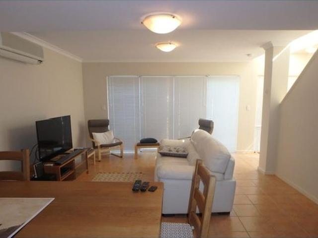 Townhouse for rent in Stirling, Western Australia