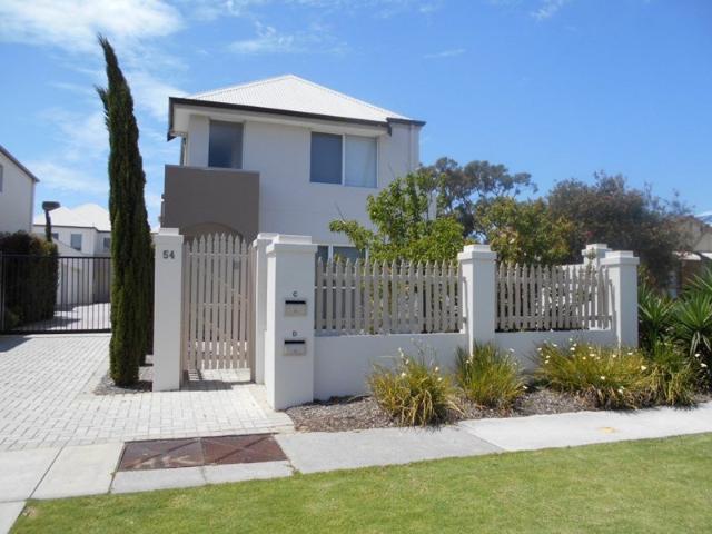Townhouse for rent in Stirling, Western Australia