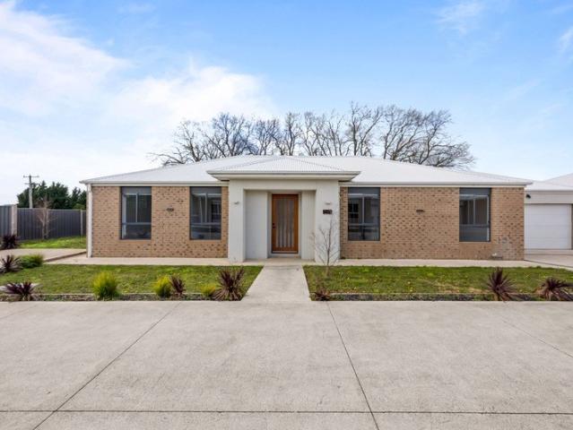 House for rent in Ballan, Victoria