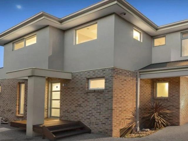 Townhouse for rent in Camerons Creek, Victoria
