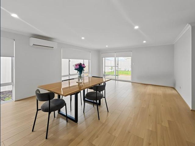 House for rent in Canning Vale, Western Australia