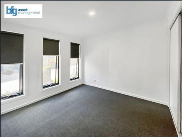 Townhouse for rent in Camerons Creek, Victoria