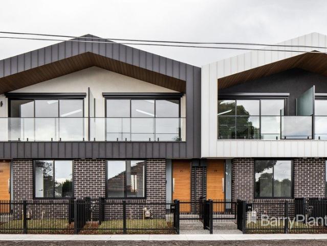 Townhouse for rent in Reservoir, Melbourne