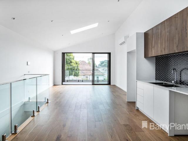Townhouse for rent in Reservoir, Melbourne