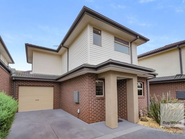 Townhouse for rent in Camerons Creek, Victoria