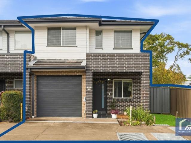 Townhouse for sale in Sydney, New South Wales