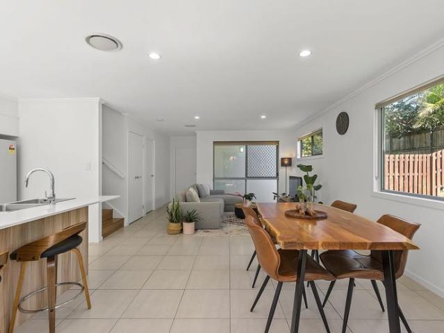 Townhouse for rent in Toombul, Queensland