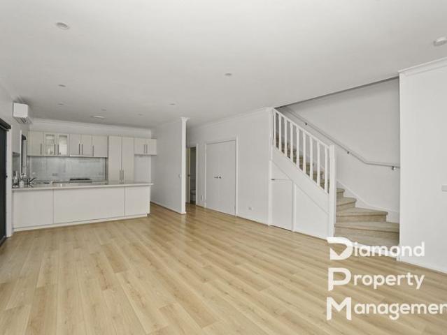 Townhouse for rent in Camerons Creek, Victoria