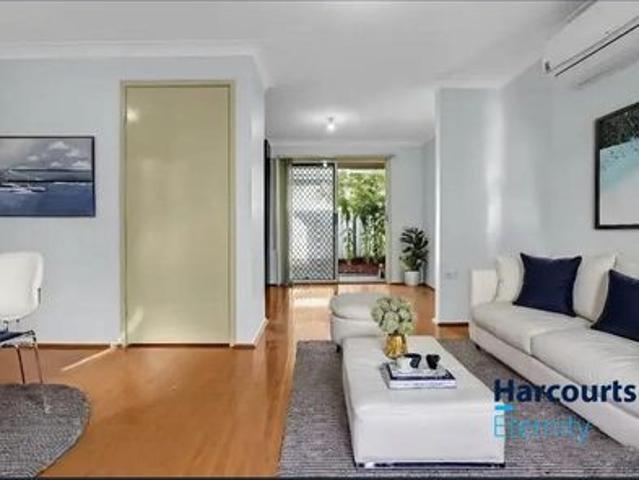 Townhouse for rent in Sydney, New South Wales
