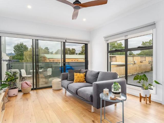 Townhouse for rent in Camerons Creek, Victoria