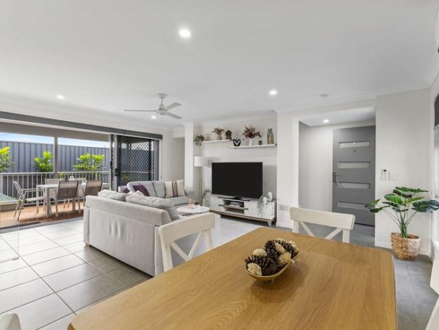 Townhouse for rent in Toombul, Queensland