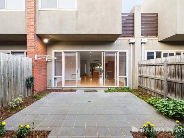 Townhouse for sale in Camerons Creek, Victoria