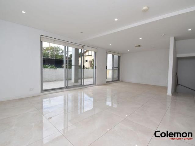 Townhouse for rent in Sydney, New South Wales