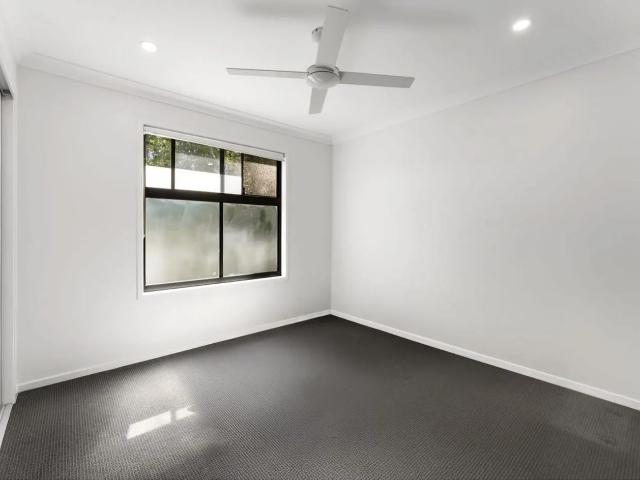 Townhouse for rent in Woody Point, Greater Brisbane