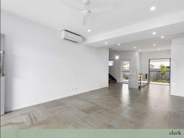 Townhouse for rent in Toombul, Queensland