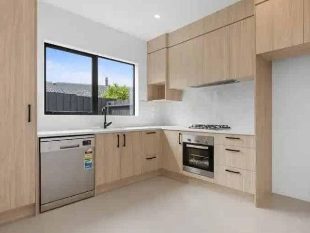 Townhouse for rent in Howick, Oroua County