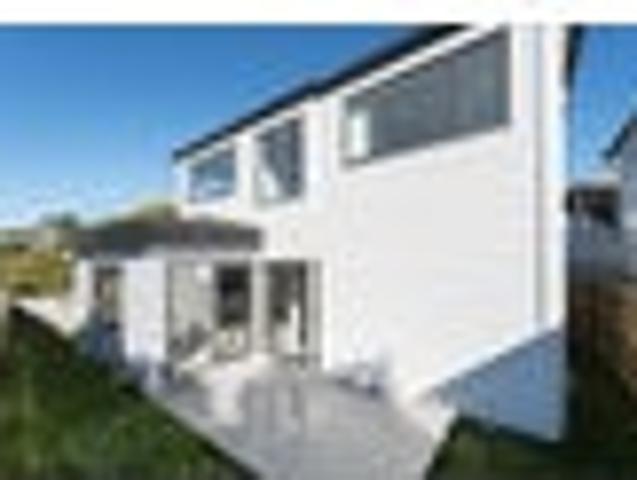 House for sale in Oratia