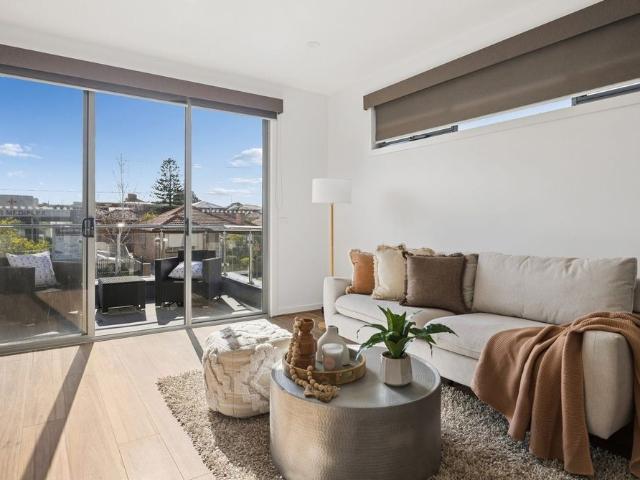 Townhouse for rent in Lalor, Melbourne