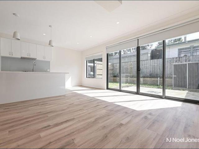 Townhouse for rent in Camerons Creek, Victoria