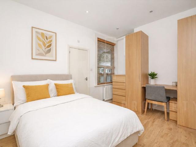 Studio for rent in Church End, Greater London