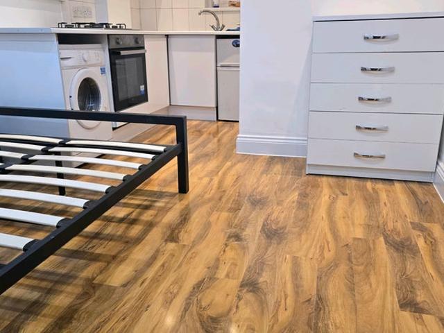 Studio for rent in Plashet, Greater London