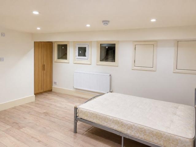 Studio for rent in Forest Gate, Greater London