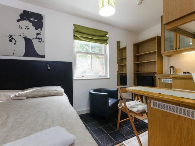 Studio for rent in West Hampstead, Greater London