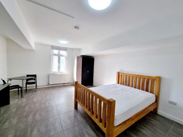 Studio for rent in London Borough of Barking and Dagenham, Greater London