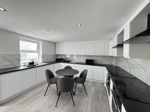 Studio for rent in Orrell Park, Calderstones