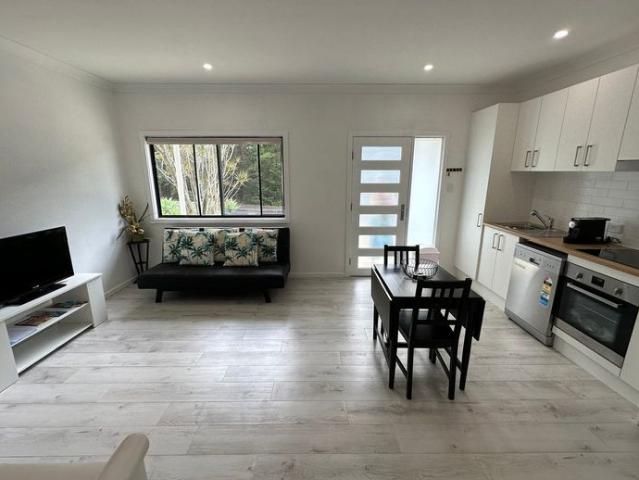 Granny Flat for rent in Gosford, New South Wales