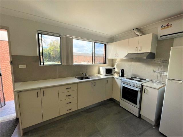 Granny Flat for rent in Bass Hill, Sydney