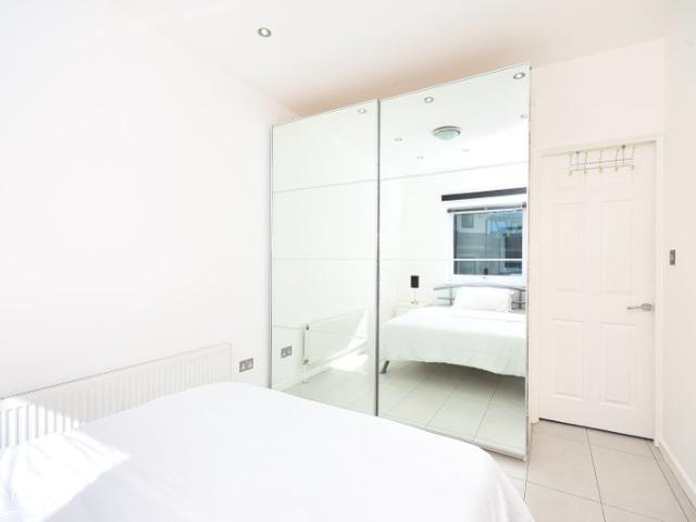 Studio for rent in Isle Of Dogs, Greater London