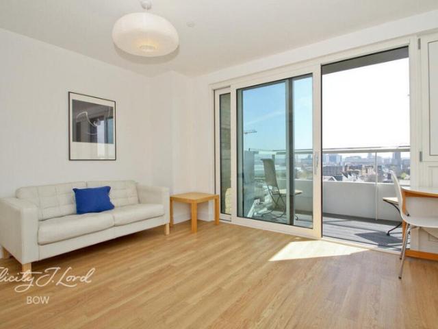 Studio for rent in Bromley-by-Bow, Bow