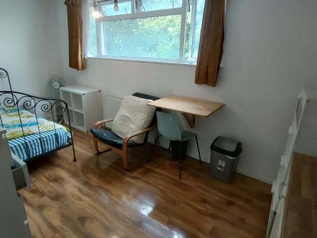 Studio for rent in Tottenham Hale, Greater London